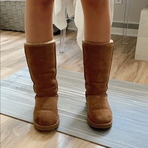 Chestnut mid calf Ugg’s